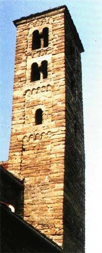 Campanile romanico