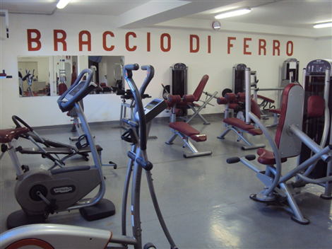 Interno  palestra